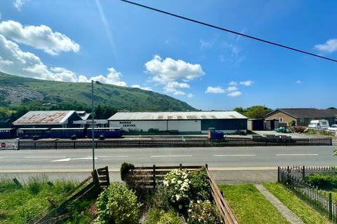 10 Beach Road, Fairbourne, LL38 2PX