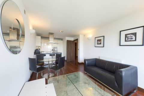 1 bedroom flat to rent, Altura Tower, Bridges Court Road, London, SW11