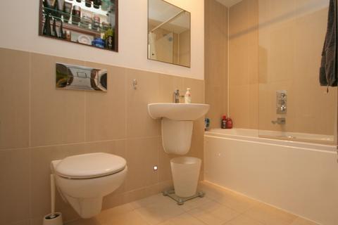 1 bedroom flat to rent, Vicentia Quay, Bridges Wharf, London, SW11