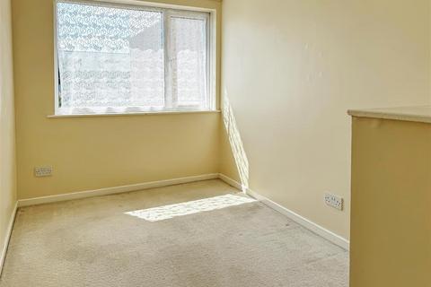 95 Colebrook Road, Wick, Littlehampton, BN17 7NU