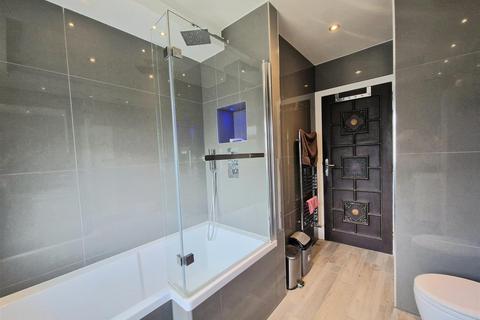 Property to rent, DOUBLE ROOM IN SHARED HOUSE