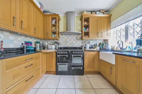 5 bedroom semi-detached house for sale, Carlton Avenue East, Wembley