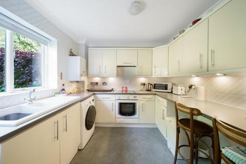 2 bedroom apartment for sale, Park Avenue, Leeds LS8