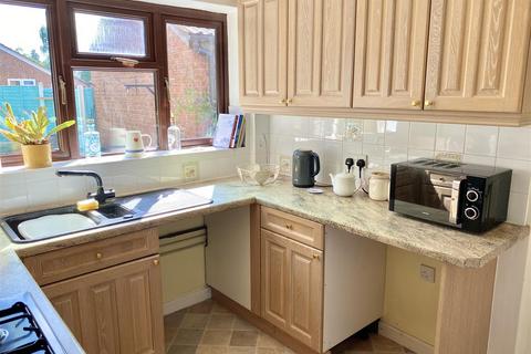 3 bedroom semi-detached house for sale, 15 Orchard Drive, Minsterley, Shrewsbury, SY5 0DG
