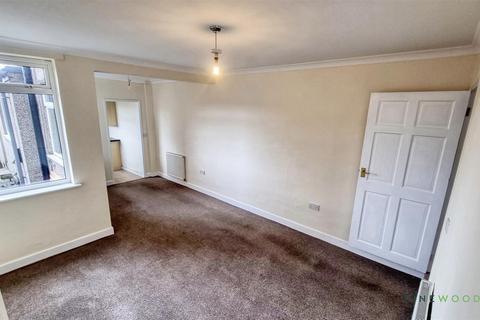 2 bedroom terraced house to rent, North Road, Chesterfield S43