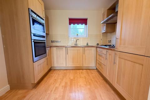 2 bedroom apartment for sale, Grenoside Grange Close, Grenoside, S35