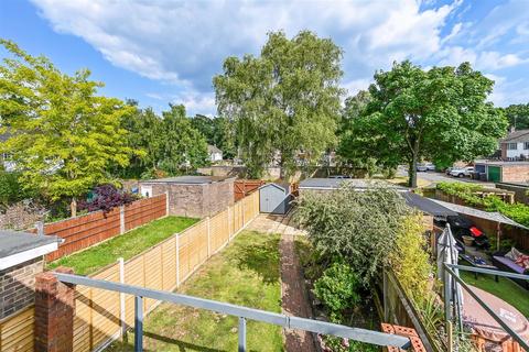 3 bedroom terraced house for sale, Hogarth Close, Romsey, Hampshire