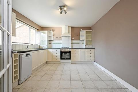 3 bedroom terraced house for sale, Hogarth Close, Romsey, Hampshire