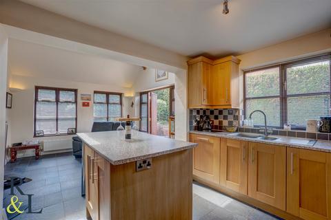 4 bedroom detached house for sale, Loughborough Road, Bradmore, Nottingham
