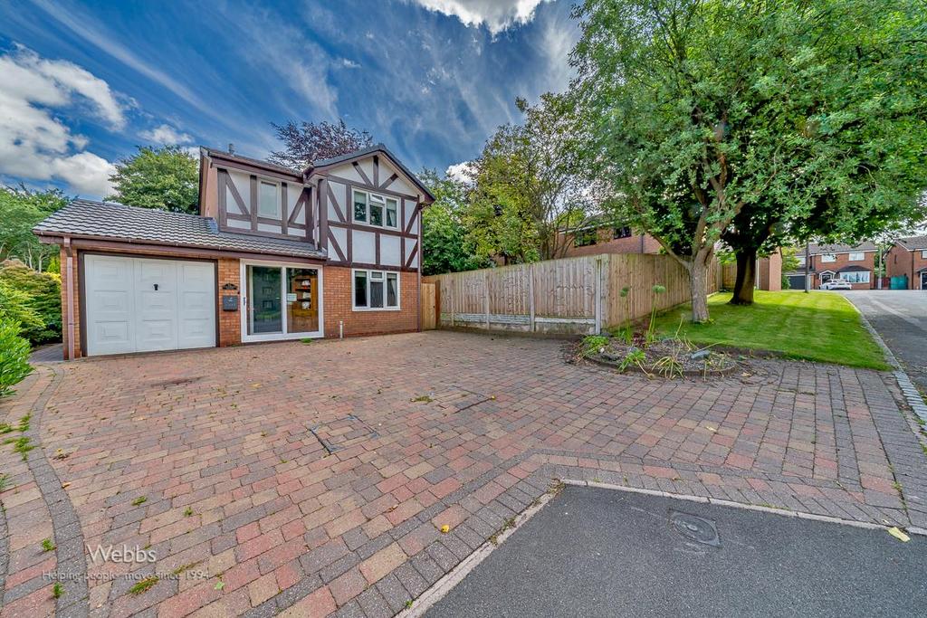 Salisbury Drive, Heath Hayes, Cannock... 4 bed house for sale £360,000