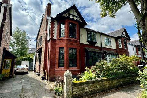 4 bedroom semi-detached house for sale, Darley Road, Old Trafford