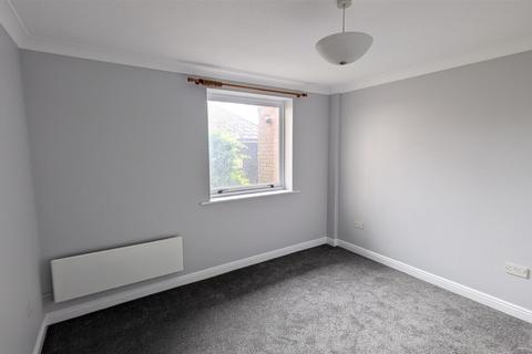 2 bedroom flat to rent, Lombard Street, Portsmouth