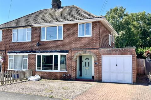 3 bedroom semi-detached house for sale, Guildhall Drive, Pinchbeck, Spalding