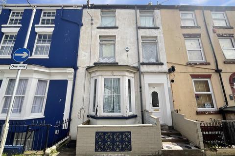 6 bedroom house for sale, Bedford Street, Scarborough