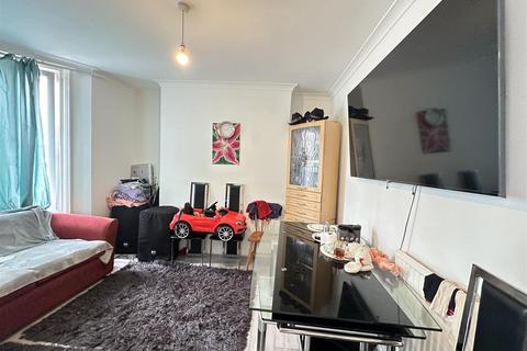 6 bedroom house for sale, Bedford Street, Scarborough