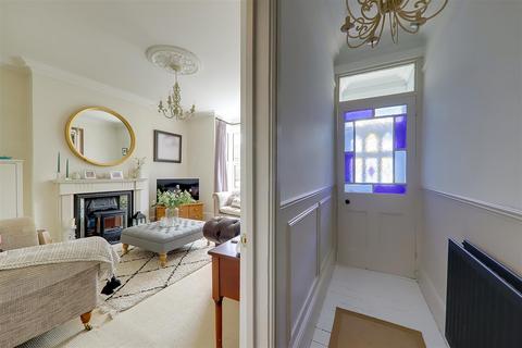 4 bedroom semi-detached house for sale, Rowlands Road, Worthing BN11