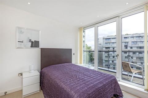 1 bedroom flat to rent, Hepworth Court, Grosvenor Waterside, 30 Gatliff Road, London, SW1W