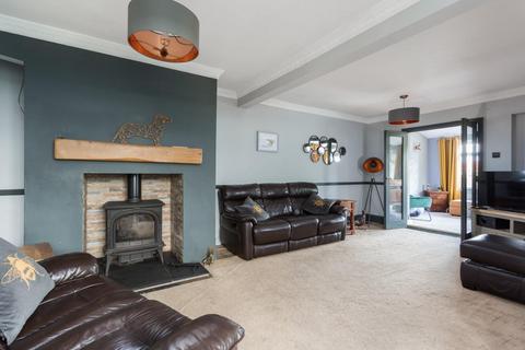 Cairns Easingwold Road, Huby, York, YO61 1HN