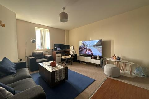 2 bedroom flat to rent, 73 Seymour Grove, Manchester M16