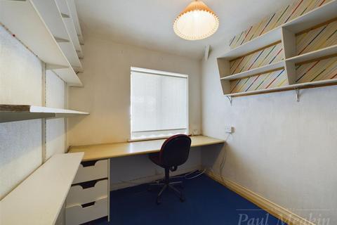 71 Littleheath Road, South Croydon, CR2 7SJ