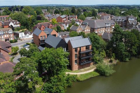 2 bedroom flat for sale, Lyons Crescent, Tonbridge