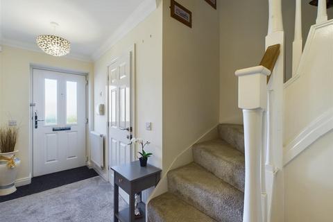 4 bedroom link detached house for sale, 22 Priory Close, Nafferton, Driffield, YO25 4AT