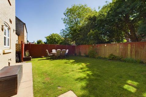 4 bedroom link detached house for sale, 22 Priory Close, Nafferton, Driffield, YO25 4AT