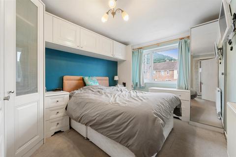 4 bedroom semi-detached house for sale, 22 Davenham Close, Malvern, Worcestershire, WR14