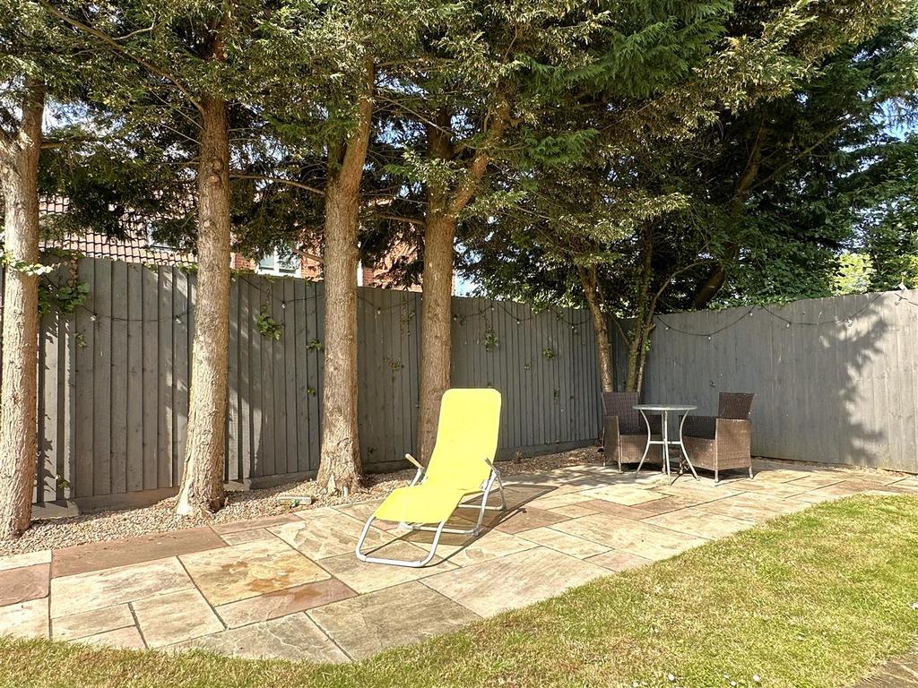 Secluded Paved Patio 522