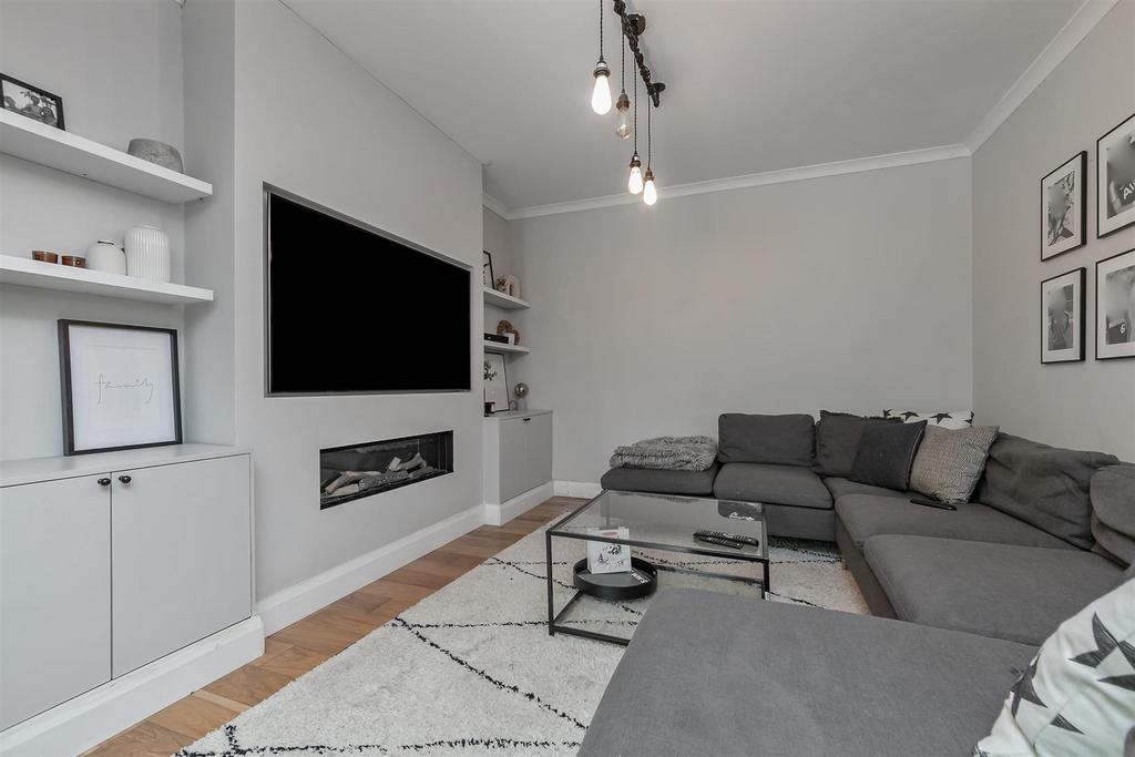 23 Hamilton Road-17.jpg