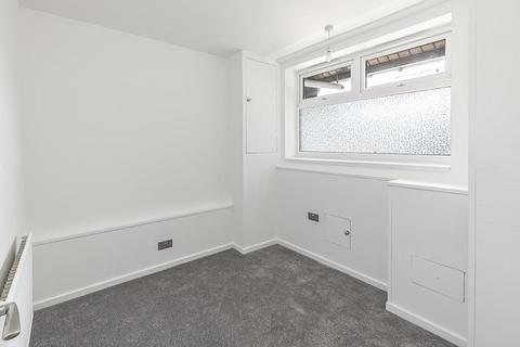 2 bedroom apartment to rent, Gough Walk, Poplar, E14