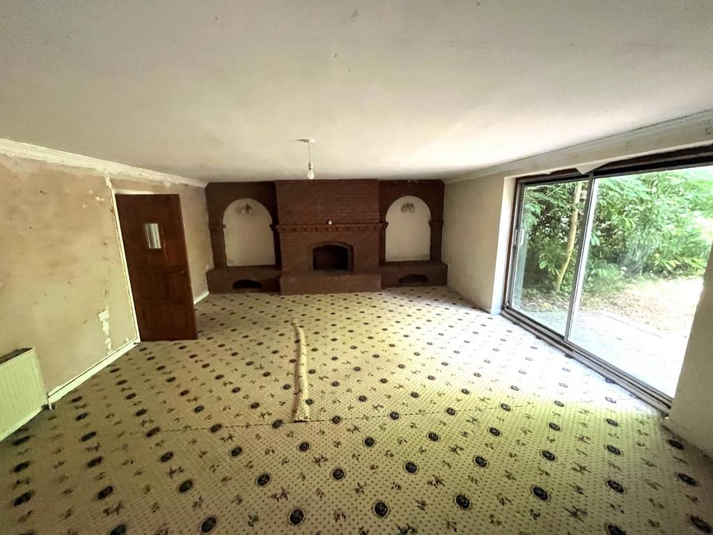 Main lounge.jpg