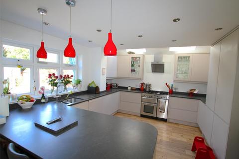 5 bedroom semi-detached house for sale, Western Road, Leigh-On-Sea