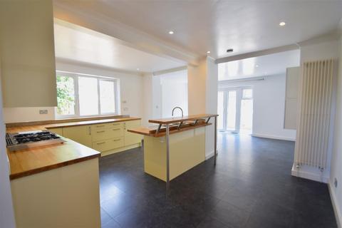4 bedroom house for sale, Chantry Grove, Lawrence Weston, Bristol