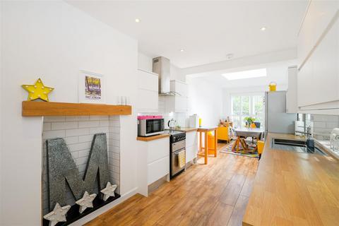 2 bedroom semi-detached house for sale, Sylvan Road, Wanstead