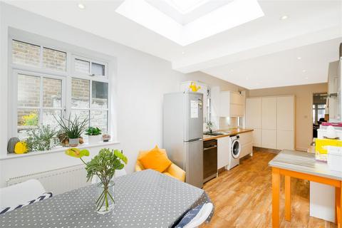 2 bedroom semi-detached house for sale, Sylvan Road, Wanstead