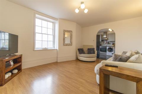 3 bedroom flat for sale, Ribston Hall, Spa Road