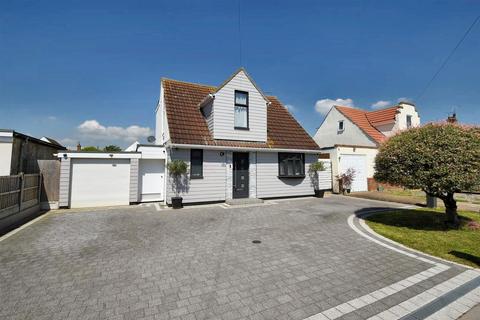 Canvey Island - 5 bedroom detached house for sale