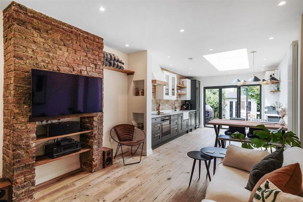8 Nelson Road - JGm Jckm XLodt1x VR6fai.jpg