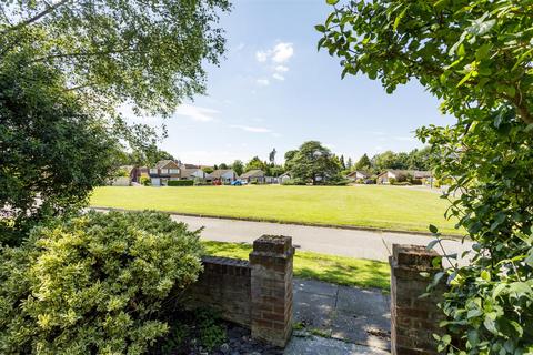 4 bedroom detached house for sale, Aldersyde, Dringhouses, York YO24 1QP