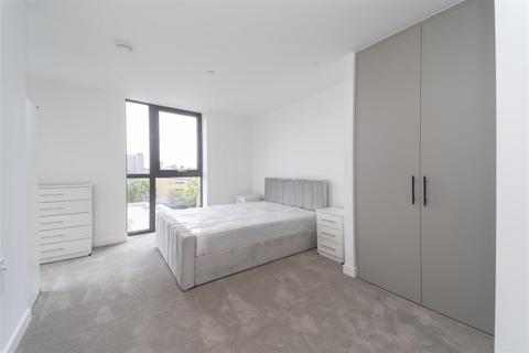 2 bedroom apartment to rent, Willbrook House, Woodbury Down, Hackney, N4