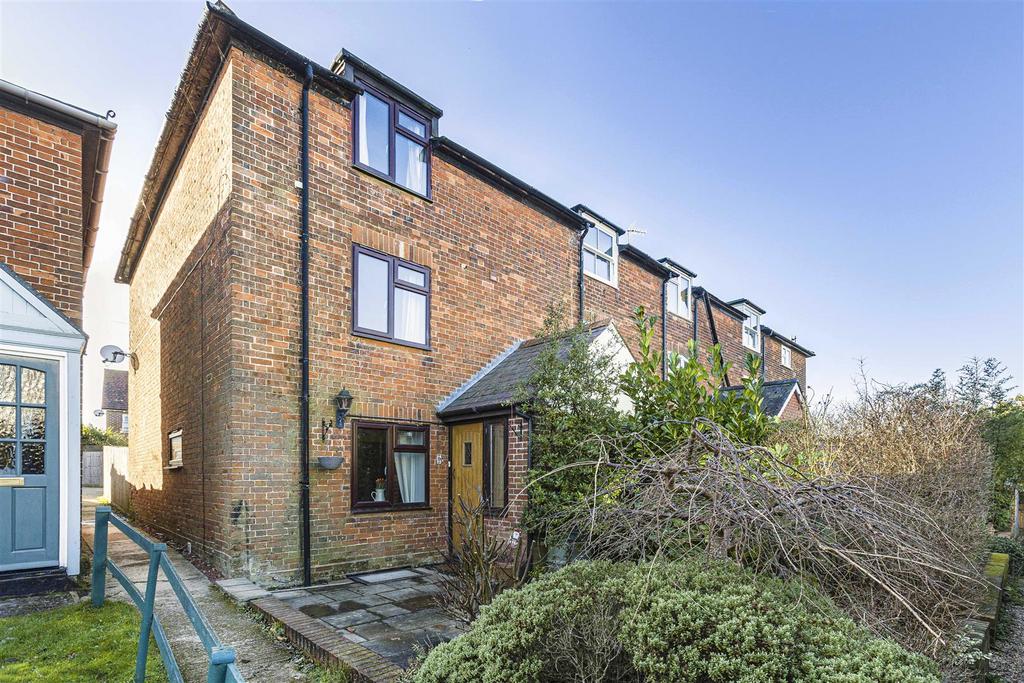 Debden Road, Saffron Walden CB11 3 bed semidetached house to rent £