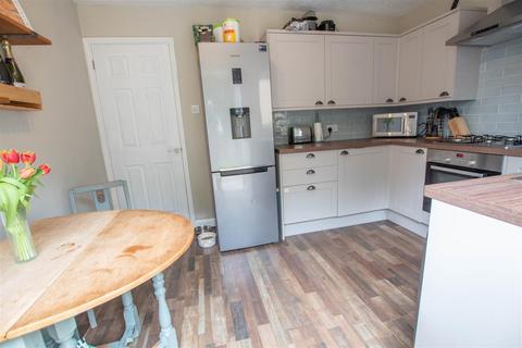 13 Granta Leys, Linton, Cambridge, CB21 4YT