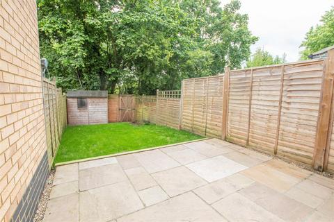 13 Granta Leys, Linton, Cambridge, CB21 4YT