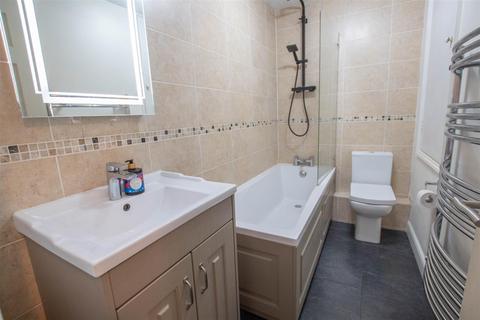 13 Granta Leys, Linton, Cambridge, CB21 4YT