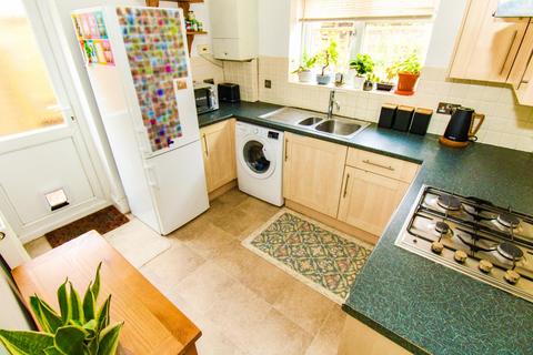 2 bedroom flat for sale, Harrow Road, Brislington, Bristol, BS4