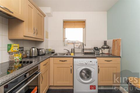 118 Melling Drive, Enfield, EN1 4UZ
