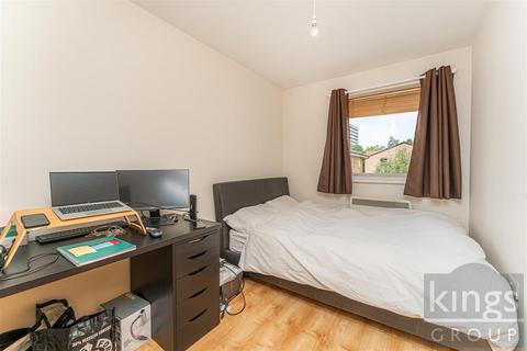 118 Melling Drive, Enfield, EN1 4UZ