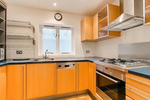 2 bedroom flat to rent, Cornwall Gardens, London, SW7