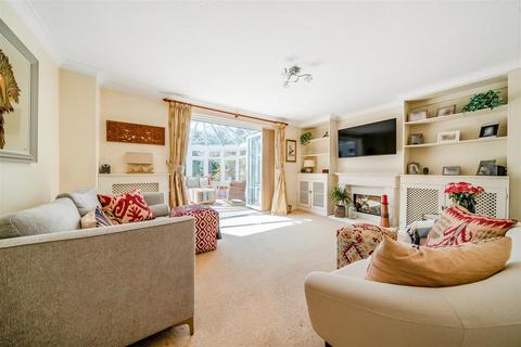 4 bedroom detached house for sale, Longmoor Drive, Liphook